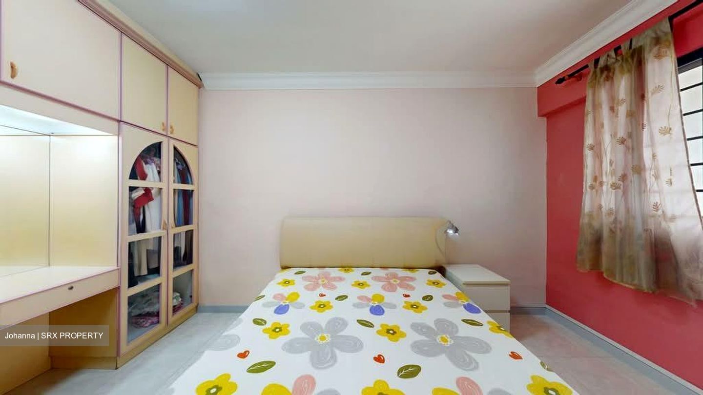 Blk 834 Hougang Central (Hougang), HDB Executive #526692801